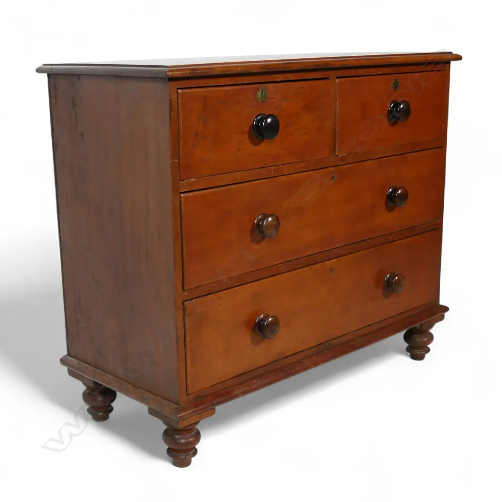 A New Zealand c.1860 kauri chest of drawers, Image 1++